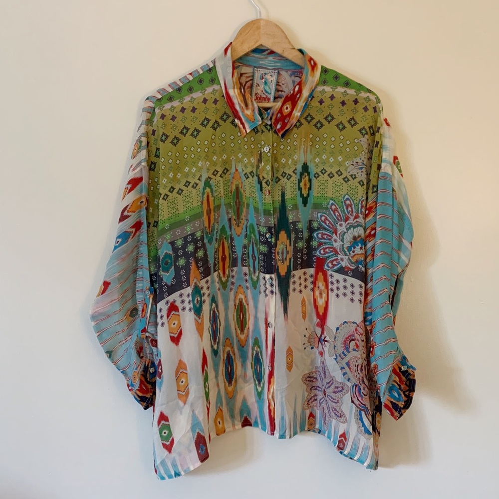 Johnny Was EUC IKAT Print Button Down Shirt. Perfectly fun tunic over leggings